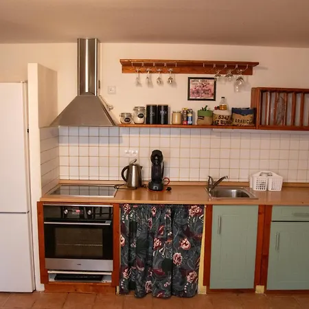 Podkroví V Kabinetu Cb *