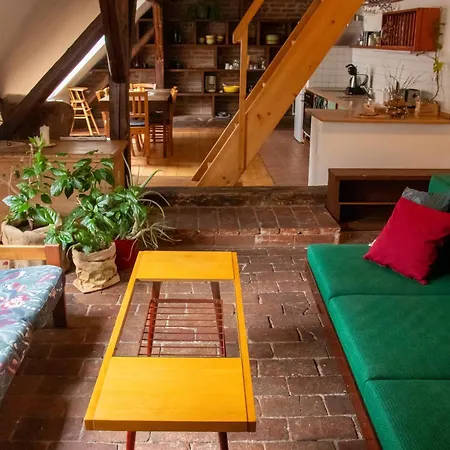 Apartamento Podkroví V Kabinetu Cb *